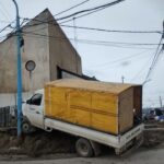 Camionero en estado de ebriedad chocó contra un poste de luz