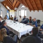 Cámara de Comercio de Ushuaia facilita diálogo multisectorial para optimizar el cruce a Puerto Navarino