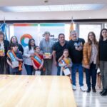 El gobernador Gustavo Melella recibió a los Embajadores de la Lectura en la Casa de Gobierno